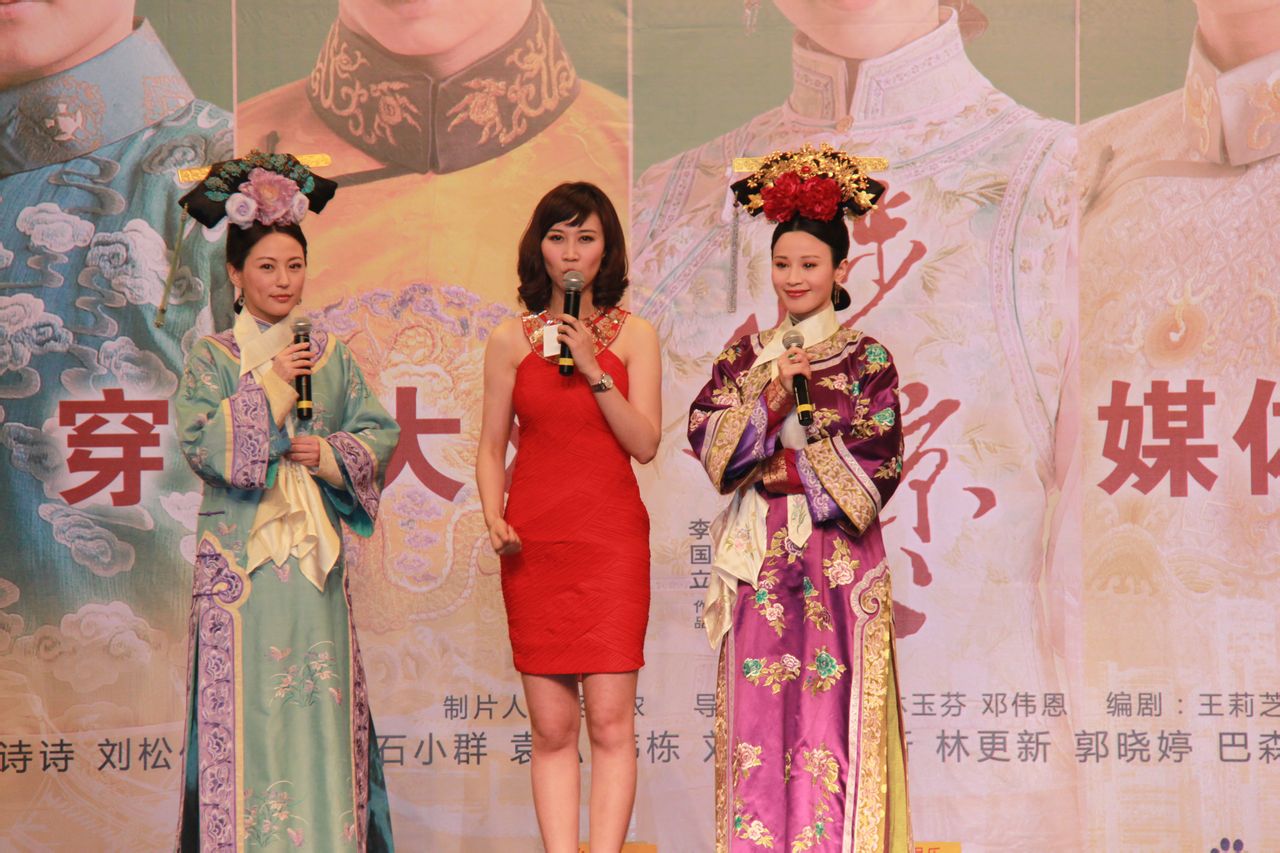 于浙江省金华市浦江县,毕业于浙江省艺术学院越剧表演班,中国女演员