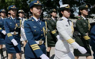 人员单独组成,执行任务时,配有军乐队,象征着国家或军队的最高礼仪