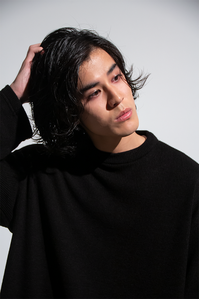 本名佐藤宽一郎,1996年8月16日出生于日本东京都世田谷区,日本男演员