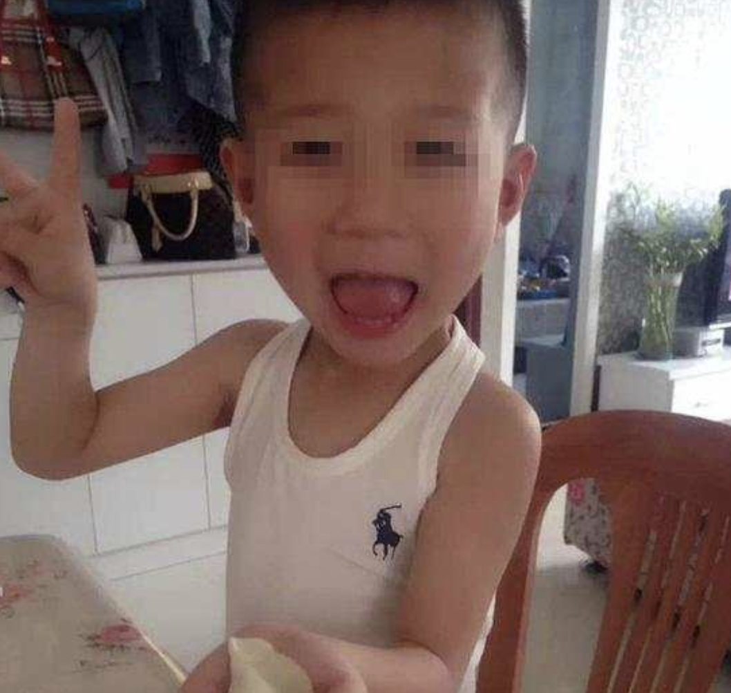 陕西"继母虐童"案