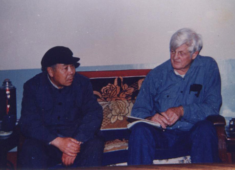  p data-id="gnwfzgrzg2">韩丁,原名威廉·辛顿(william hinton),美国