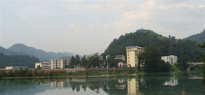  p>湖北省 a href="#" data-lemmaid="4726945">咸丰县 /a>尖山乡民族