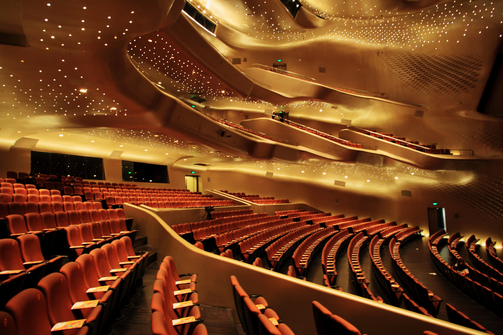  p>广州大剧院(guangzhou opera house),位于广东省广州市天河区珠江