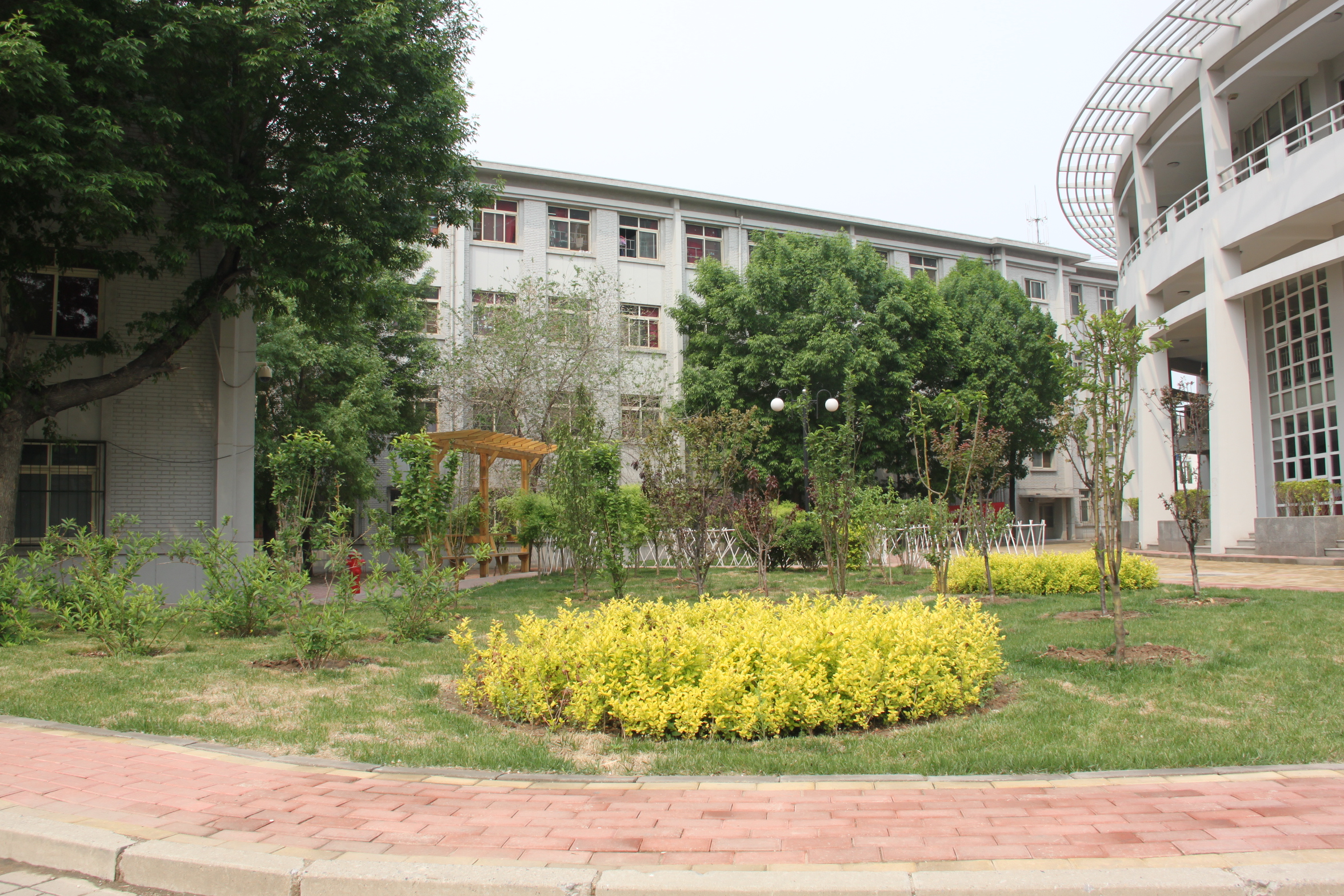  p>天津城市职业学院是经天津市人民政府批准, a target="_blank"