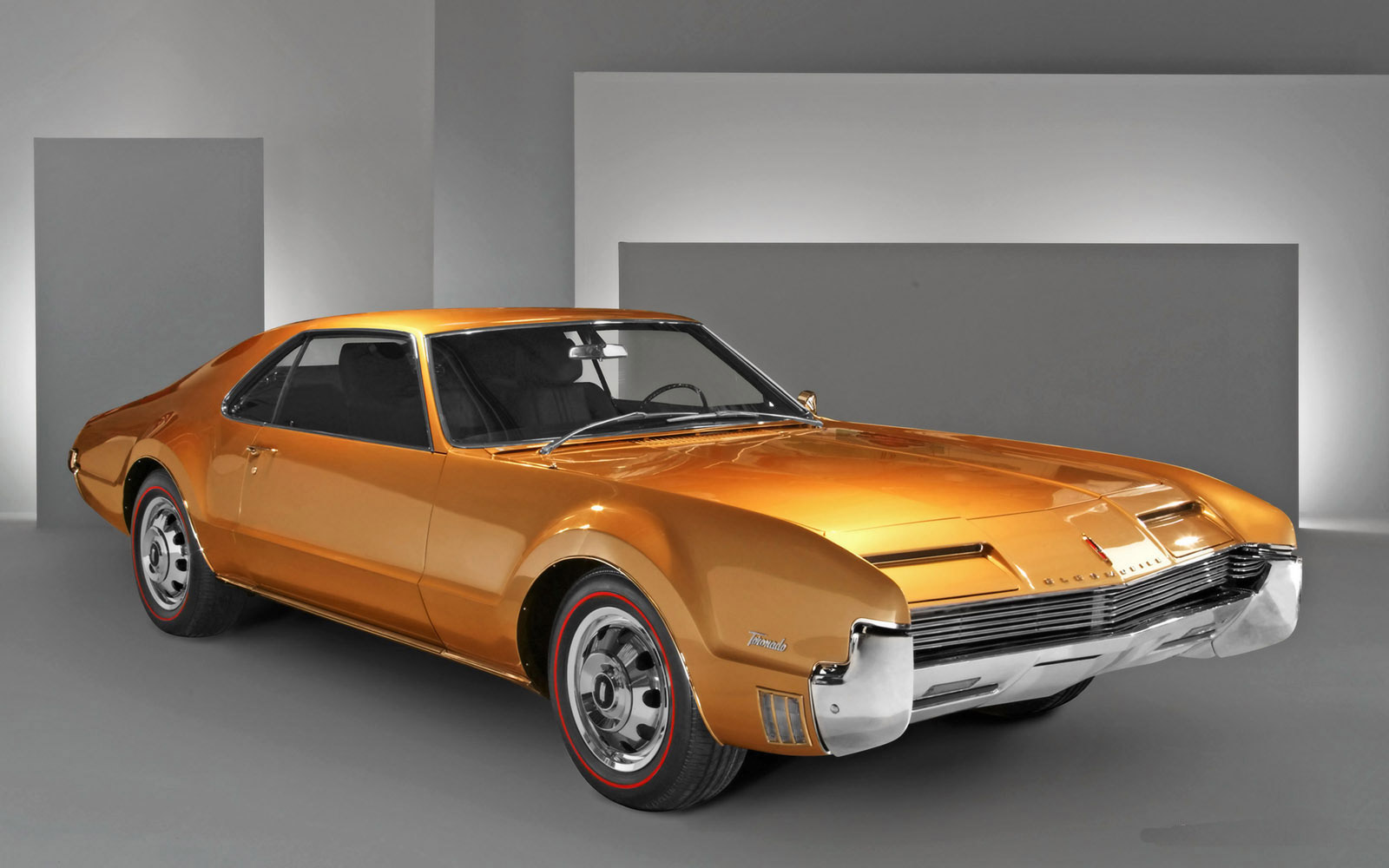 奥兹莫比尔toronado