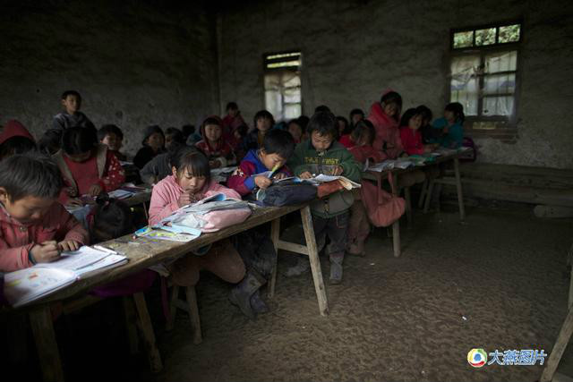  p>腾讯大燕网"爱上学"公益活动,征集京津冀地区贫困学校,将为孩子们