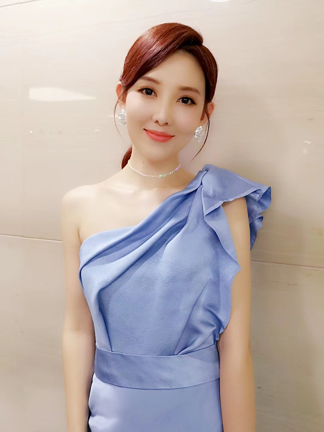 id="go0i4fmxkq">郭玮,1987年10月27日出生于河北省,中国内地女主持人