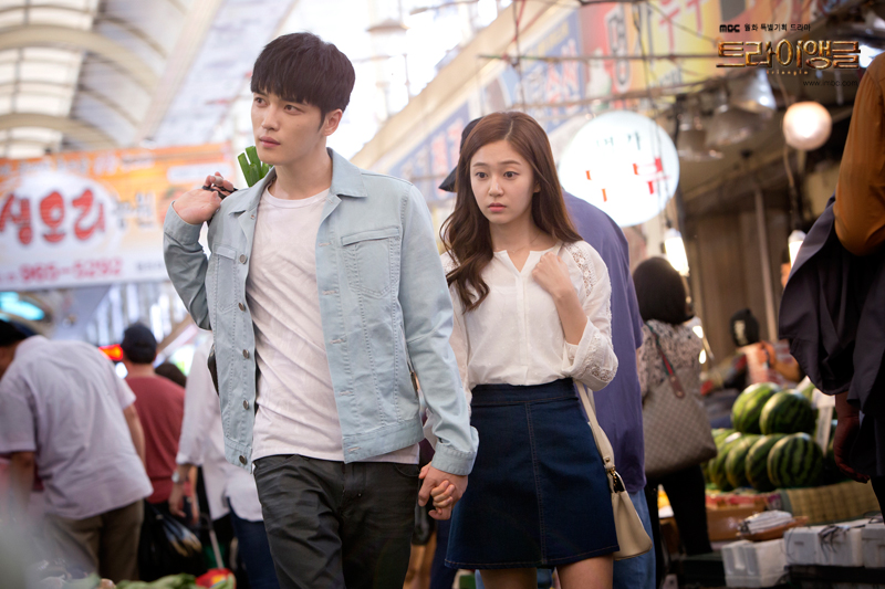  p>《triangle》是 a href="#">韩国mbc电视台 /a>自2014年5月5日起在