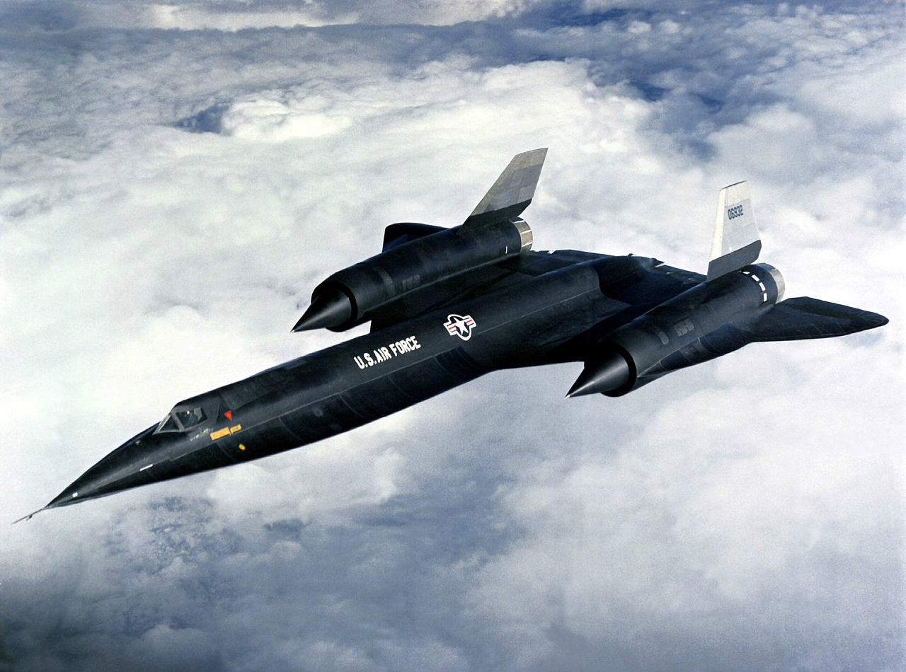  p>sr-71侦察机(英文:sr-71,绰号:blackbird,译文:黑鸟),是美国空军一