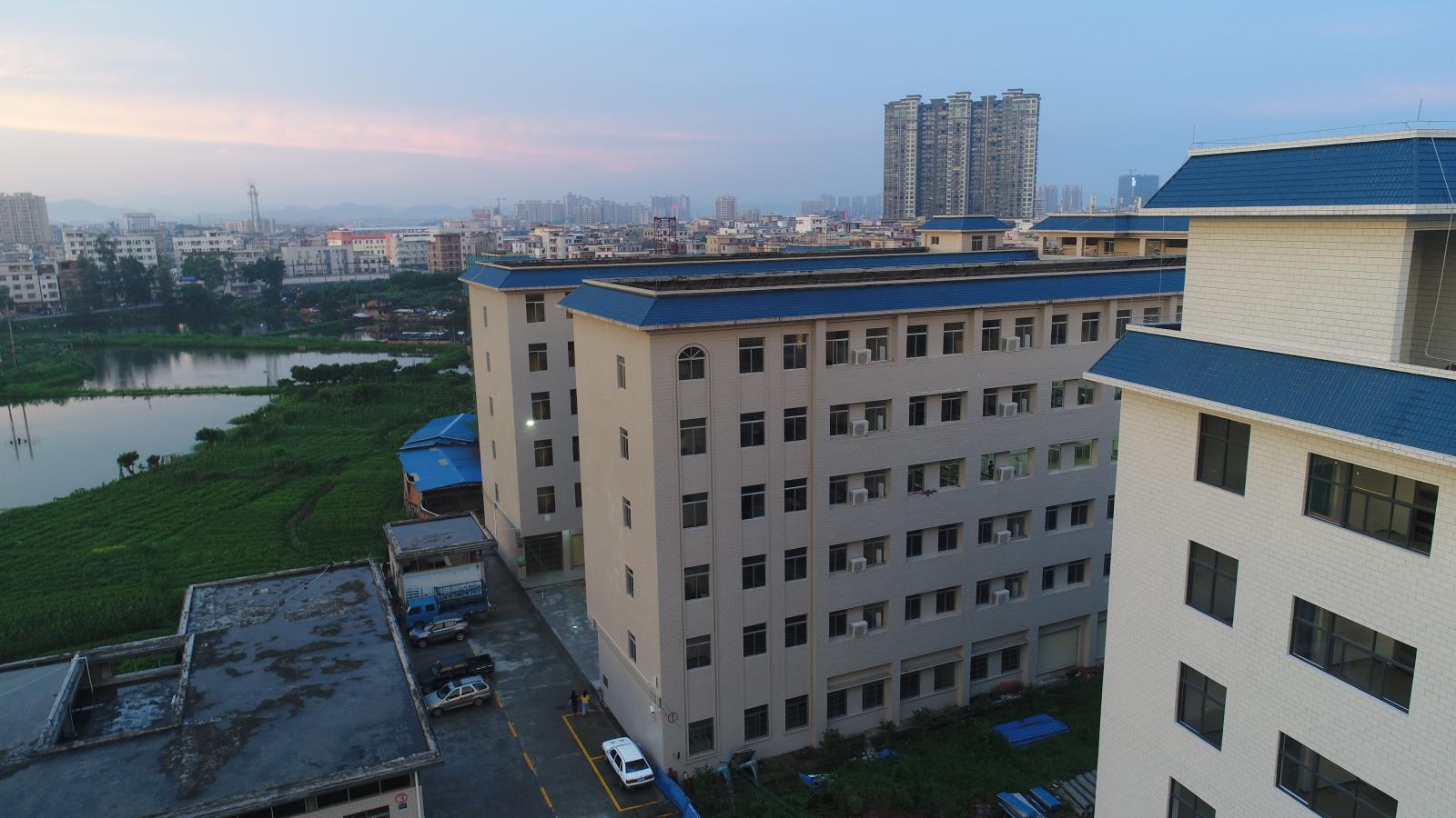 罗定市技工学校