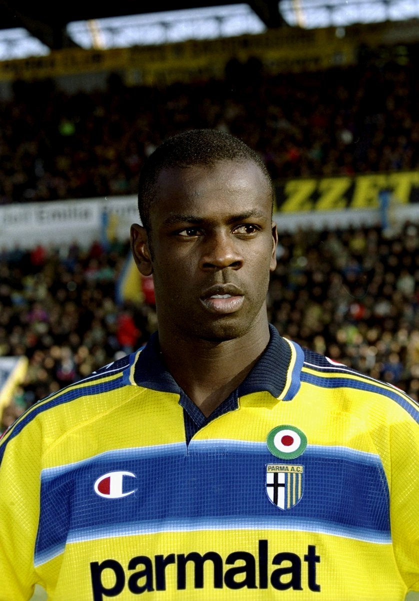 利利安·图拉姆