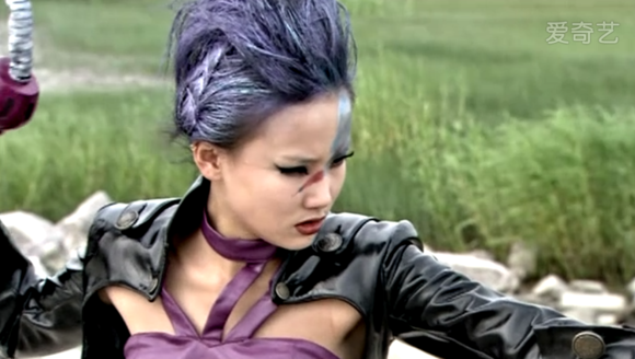  p>丝戴拉是电视剧《 a target="_blank" href="/item/金甲战士/7398"