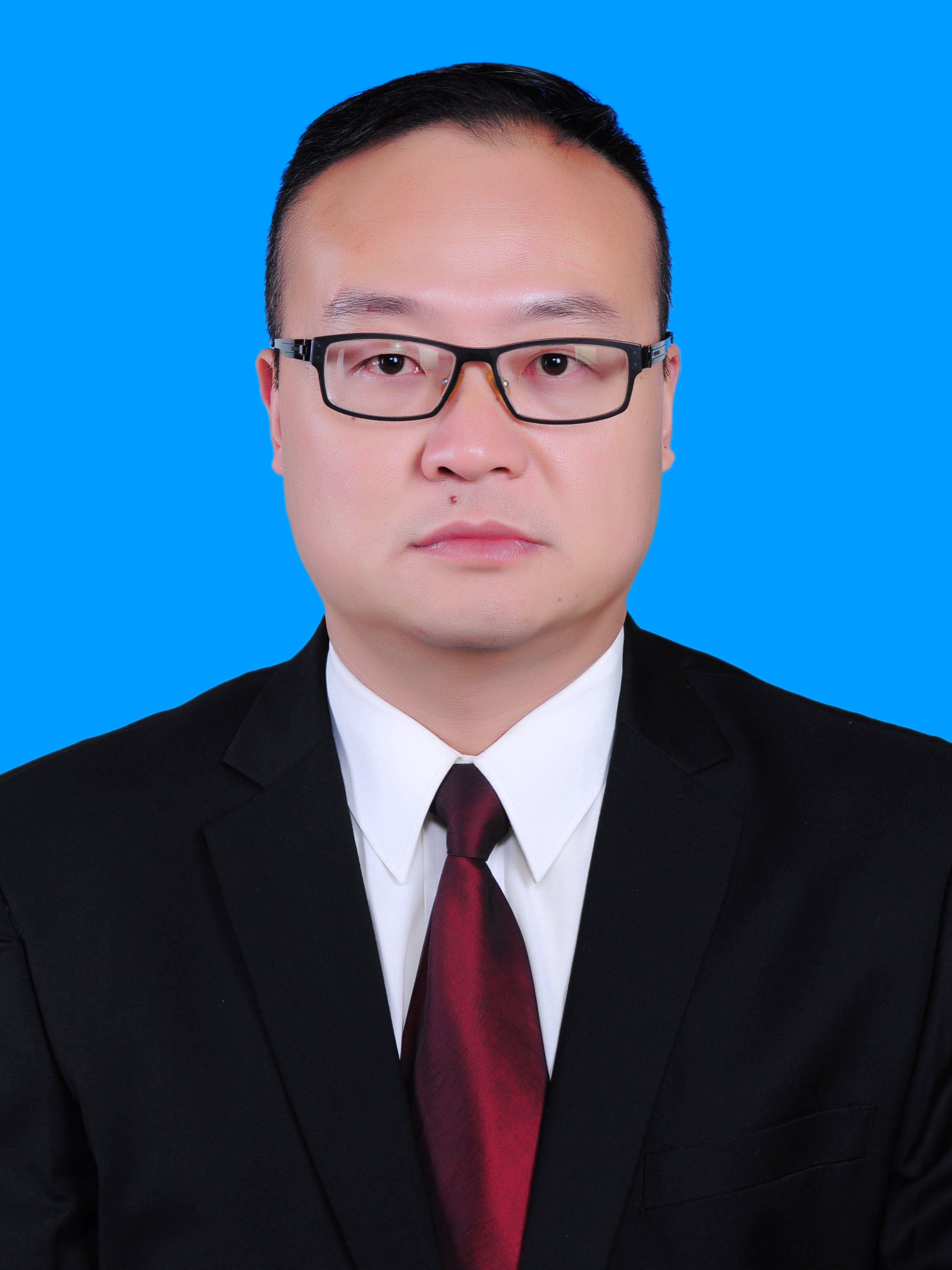 张斌