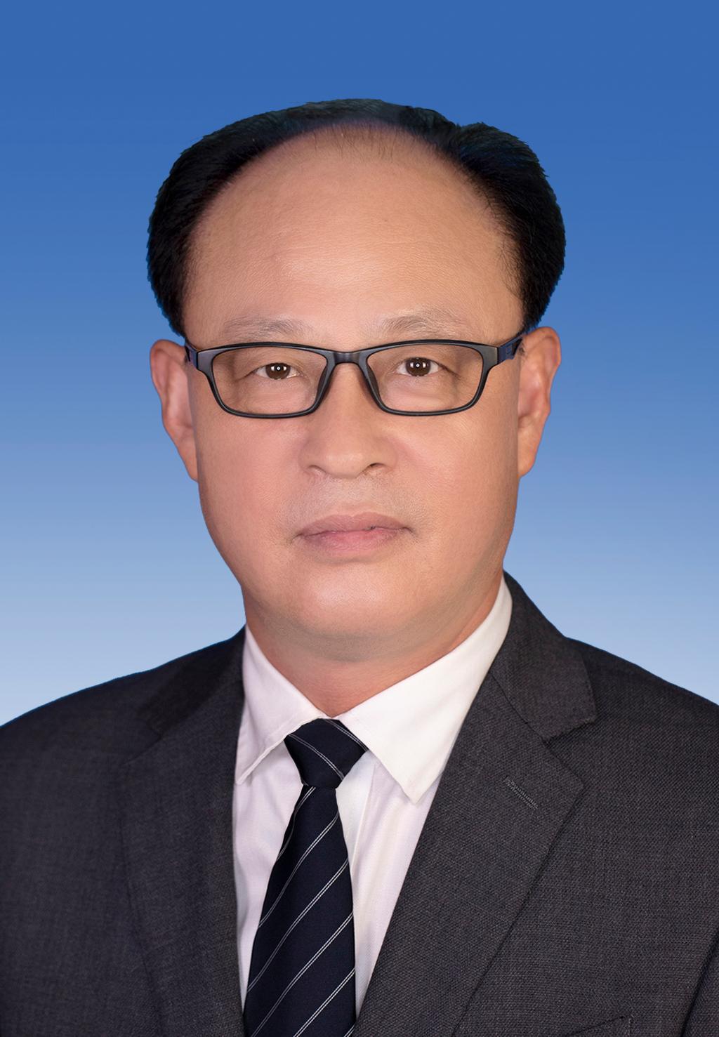 刘明
