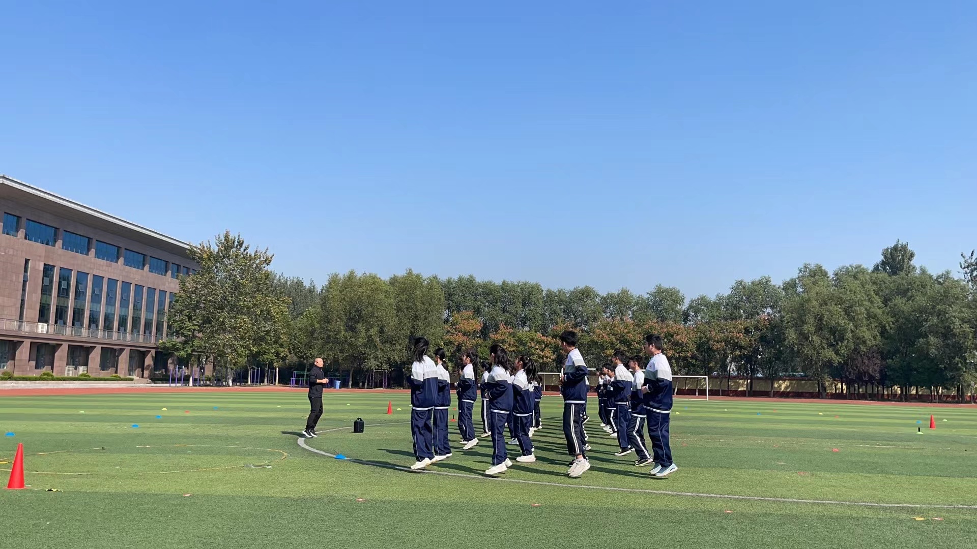  p data-id="gnaucik1wy">白沙埠中学,位于山东省临沂市兰山区白沙埠