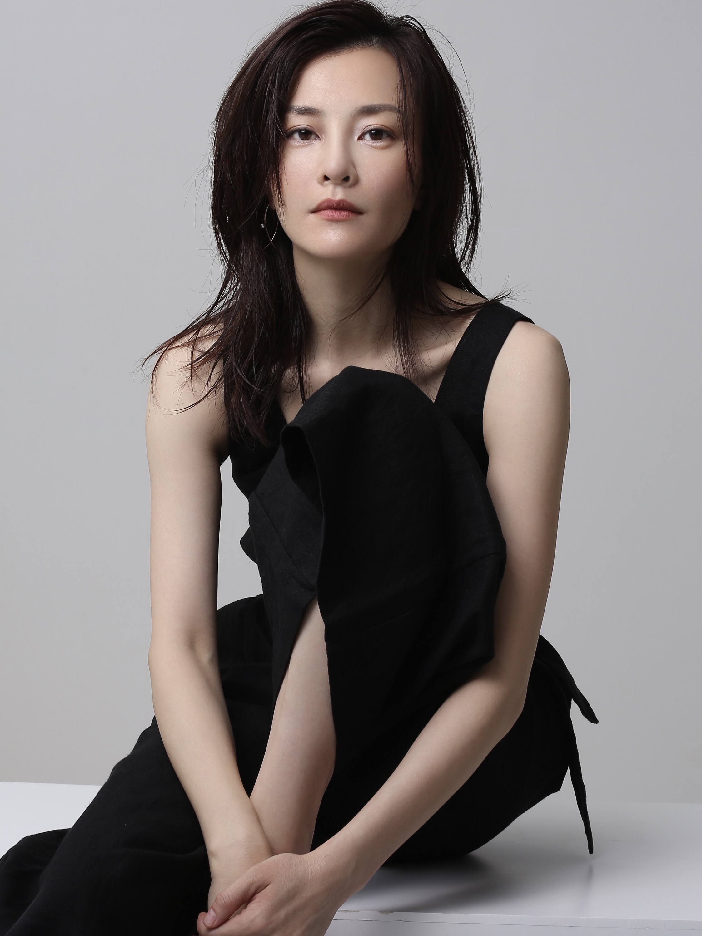  p>刘孜, 11月13日出生于贵州省遵义市,中国内地女演员,设计师,zi品牌