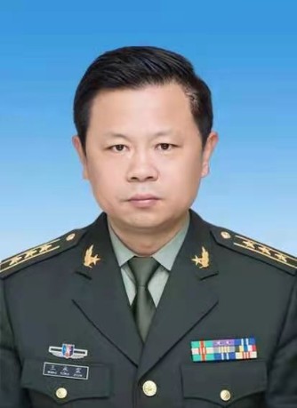  /p> p>现任包头市九原区委常委,人武部政委. /p>
