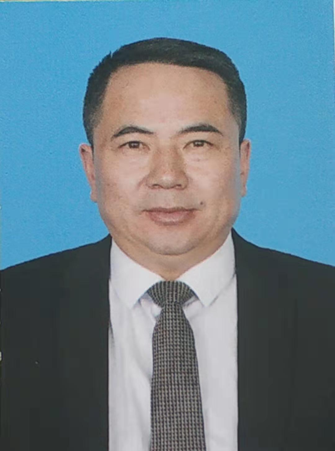  p>周厚恩,男,汉族 /p> p>现任西藏自治区阿里地区改则县政府副县长 