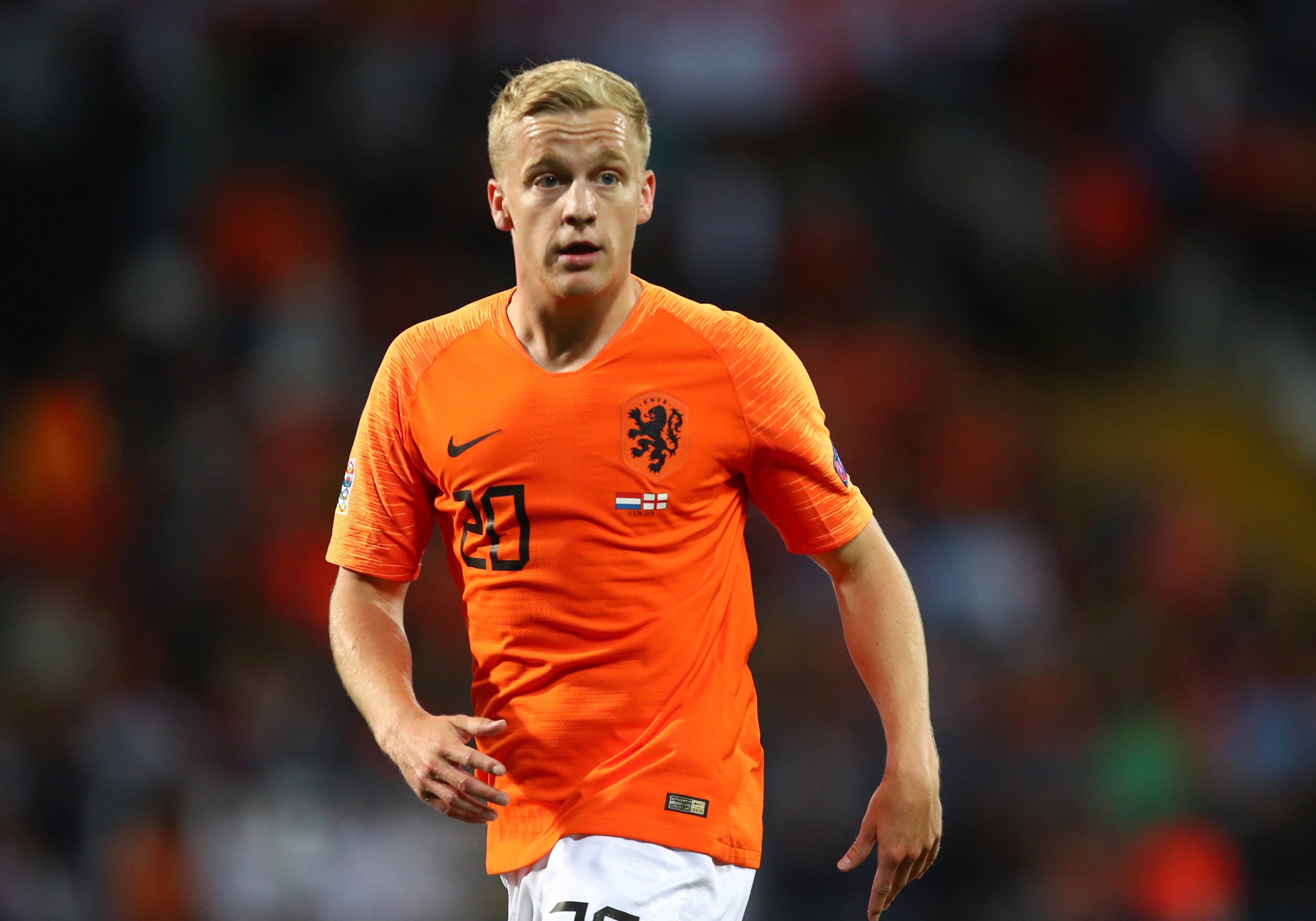  p data-id="gnbixzwpz6">唐尼·范德贝克(donny van de beek),1997年