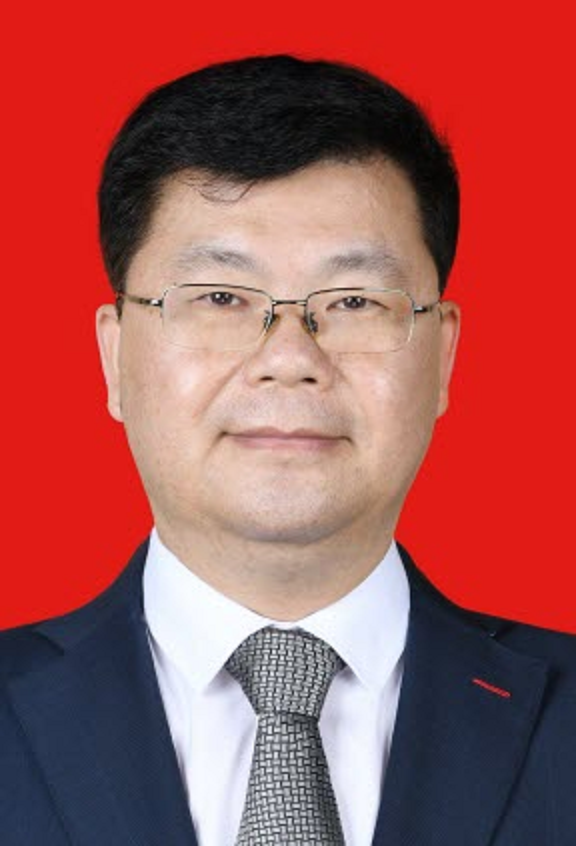  /p> p>现任上海市长宁区委常委,统战部部长,区政协党组副书记,区
