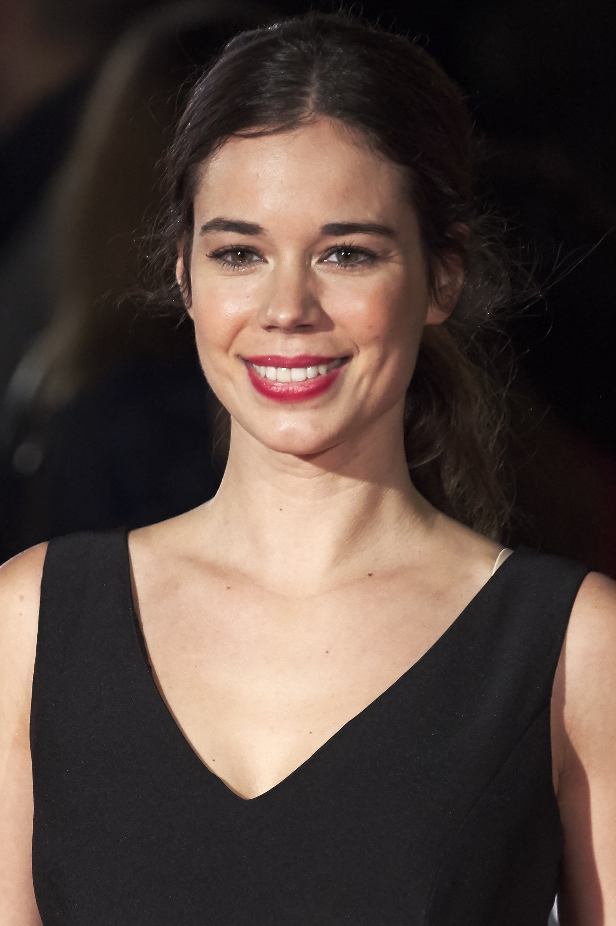 ,1985年2月18日出生于西班牙巴塞罗那