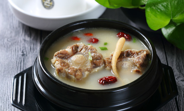 补气养血牛尾汤