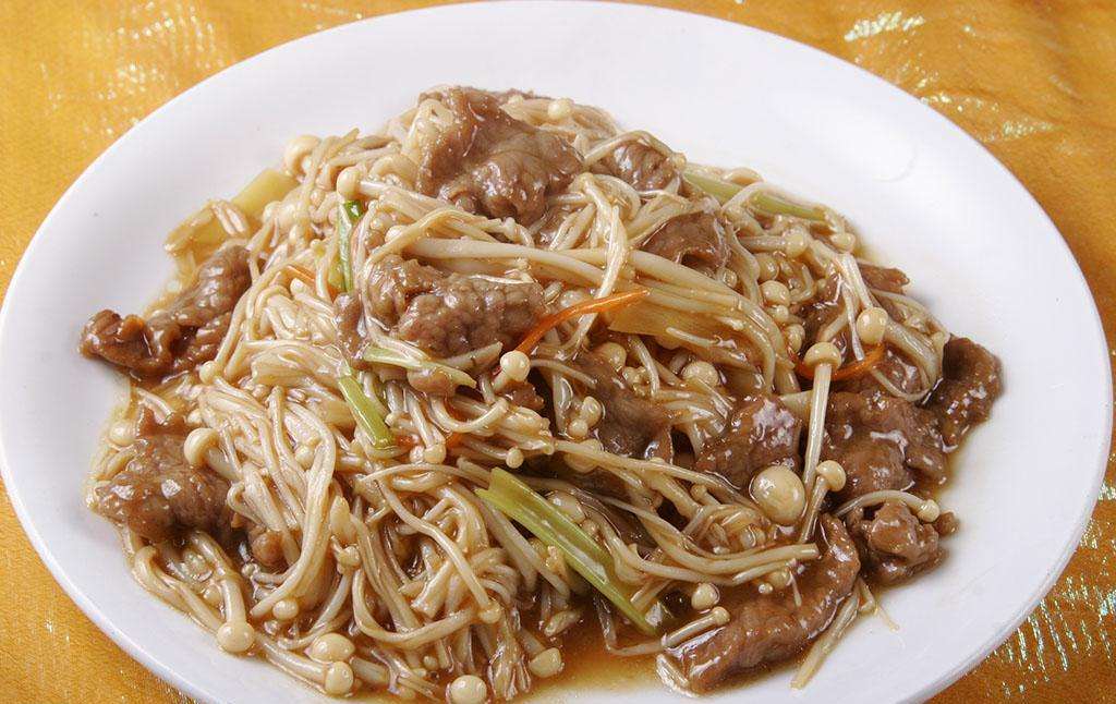 炒牛肉是一道由金针菇,牛眼 a target="_blank" href="/item/肉片