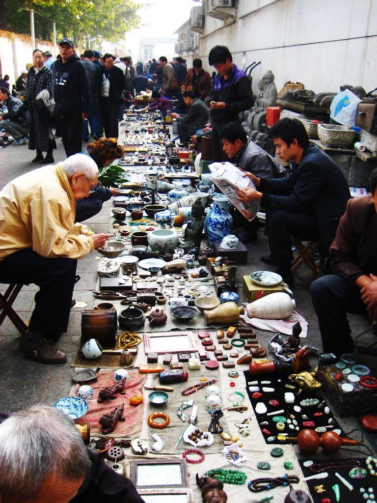 英雄山文化市场