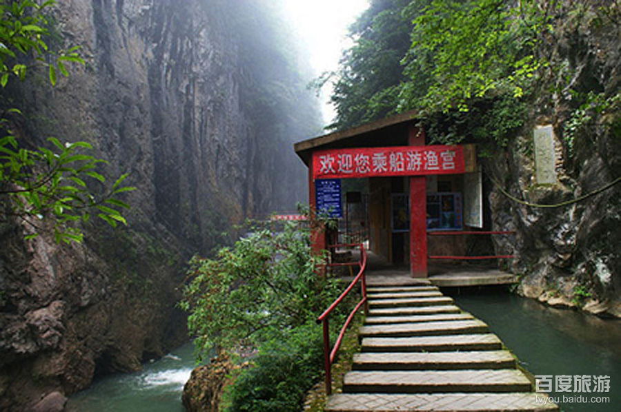  p data-id="gnx13lsuu2">渔洞溶洞位于凯里西面的渔洞乡,是一个天然