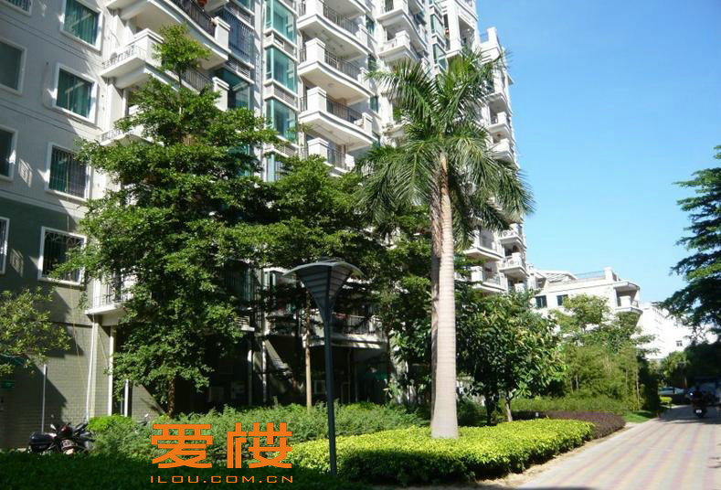  p>江南名城,位于福州金山大道518号,总占地面积70余亩,总建筑面积1