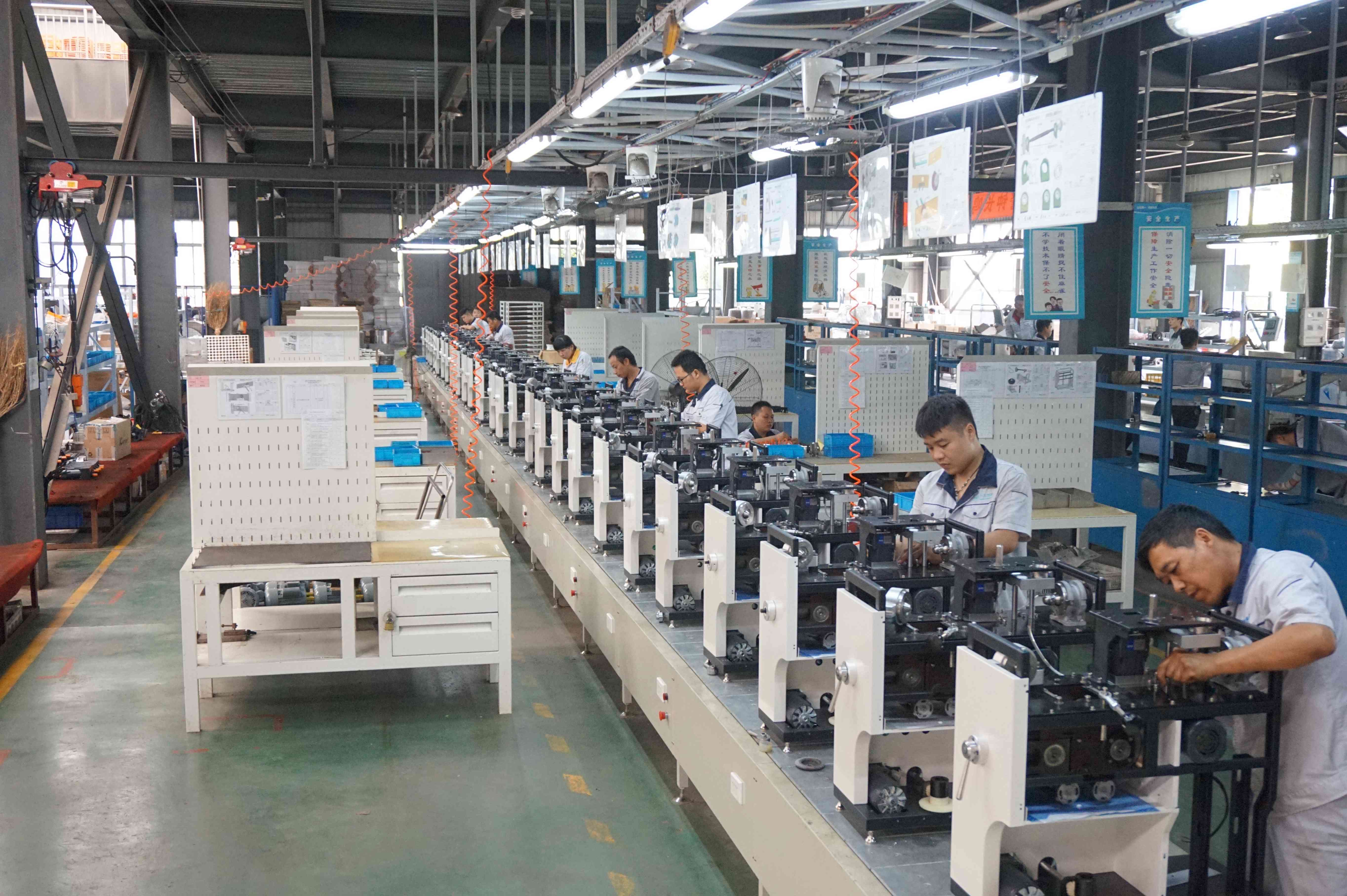 专业从事面制主食机械的研发,生产,销售和服务