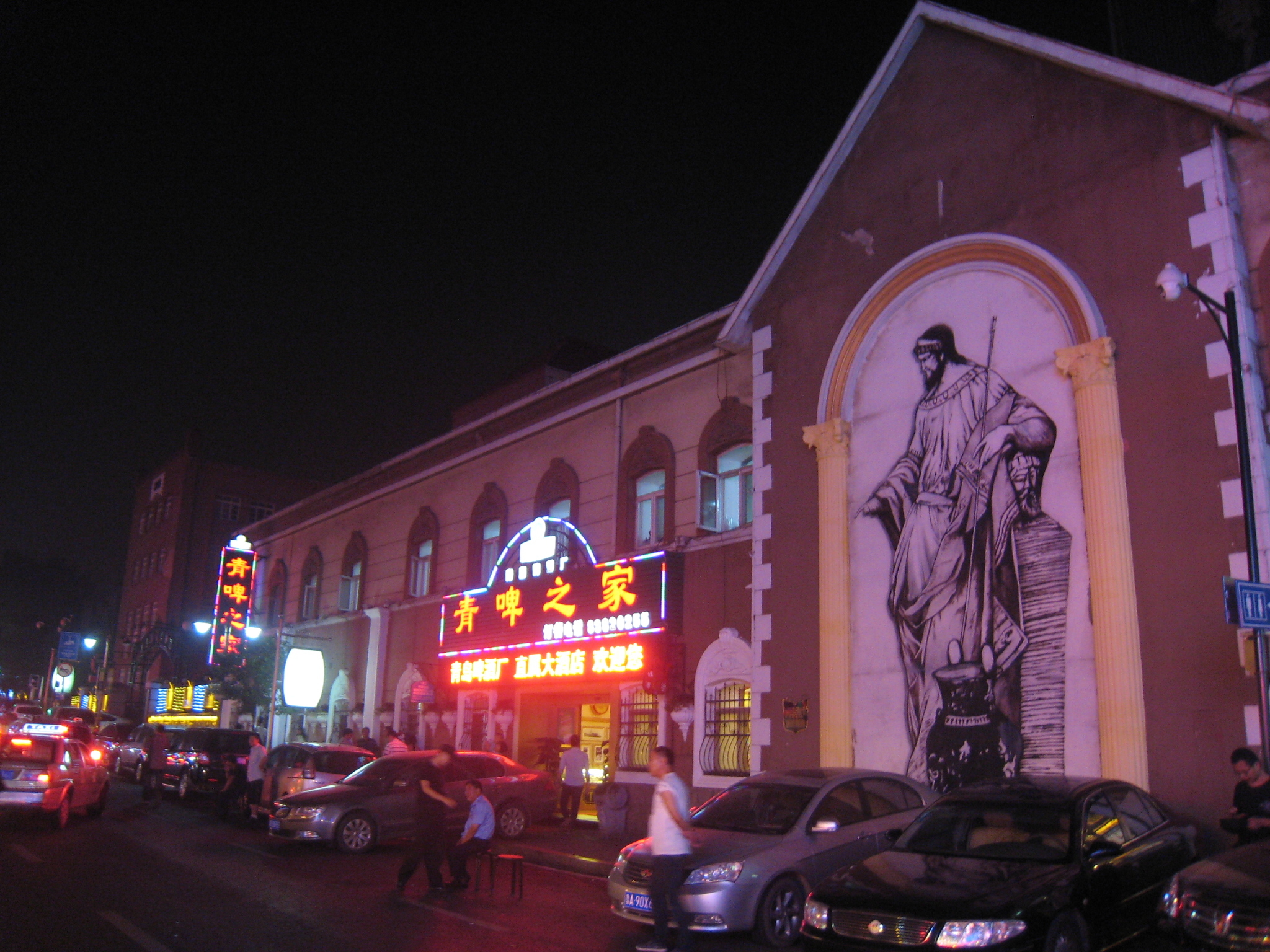  p>登州路是青岛最古老的道路之一,明朝万历年间,将青岛河入海口的