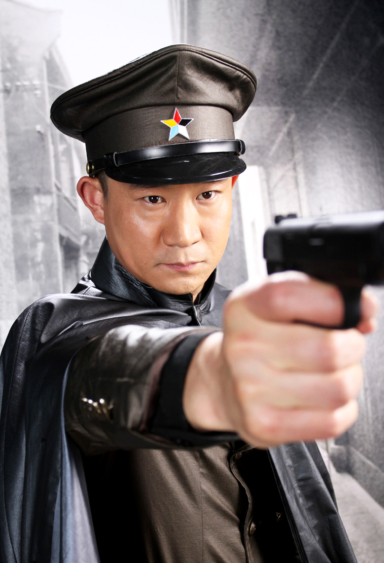  p>闫彦龙,男,1981年8月26日出生于河北,国家二级运动员,影视演员