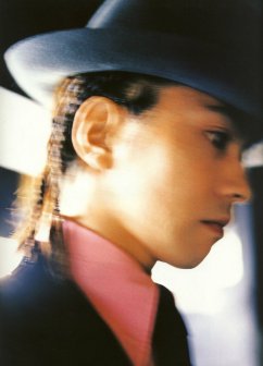 HYDE（日本男歌手、摇滚乐队彩虹乐队主唱）_百度百科