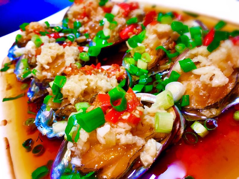 马家沟芹菜炝拌鲍鱼