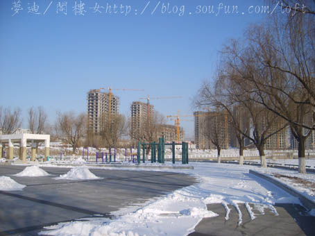  p> a target="_blank" href="/item/月亮岛位于横跨长春市">月亮岛