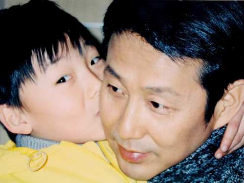  p>《中国式离婚》是由 a target="_blank" href="/item/沈严/62870"