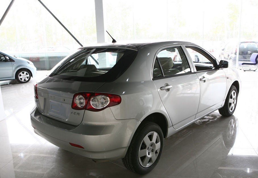  p>比亚迪f3-r是自主品牌首款a级两厢车,具有极强的市场潜力.