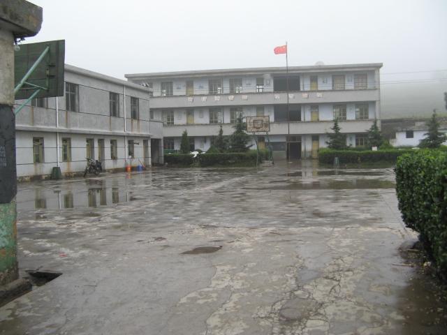  p>坡寨自然村,隶属云南省昭通市昭阳区小龙洞回族彝族乡宁边村,属于