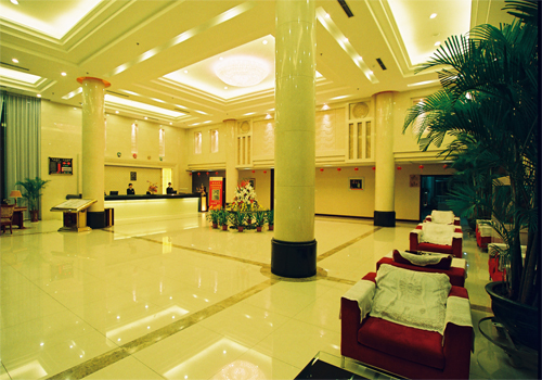  p data-id="gnvhg7y9hg">圣达大酒店是位于郓城县东门街南段路西80号