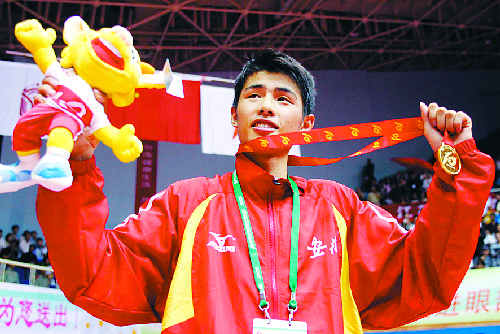  p>胡青,中国著名 a target="_blank" href="/item/拳击运动/4166258"