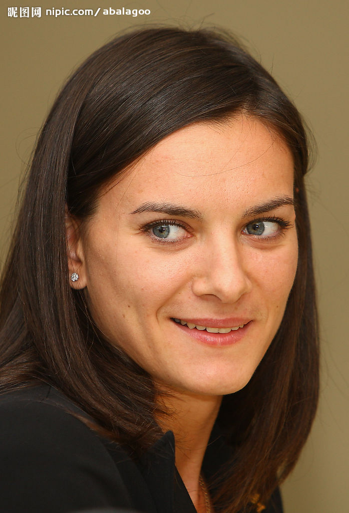 伊辛巴耶娃·叶莲娜·卡德日耶芙娜