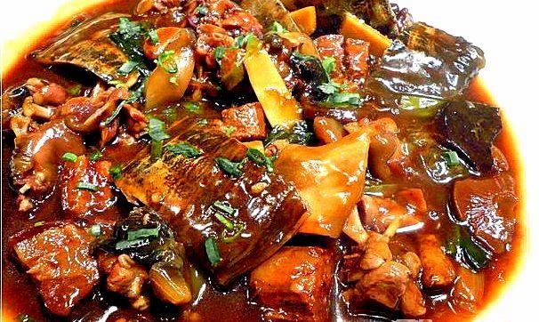 aetz84">红烧素甲鱼是素食菜谱之一,以甲鱼为制作主料,红烧素甲鱼的 a
