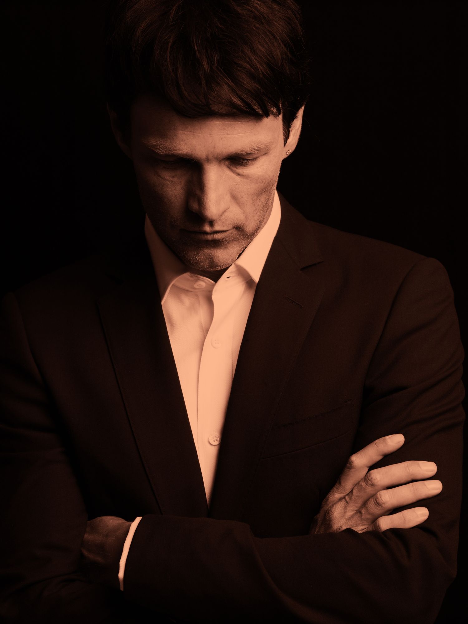  p>史蒂芬·莫耶(stephen moyer),1969年10月11日出生于英国 a target