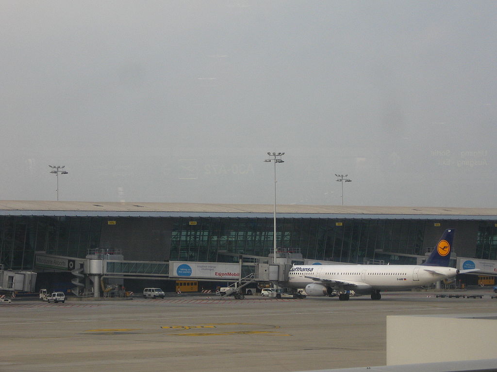  p>布鲁塞尔机场(brussels airport),又称为布鲁塞尔国际机场