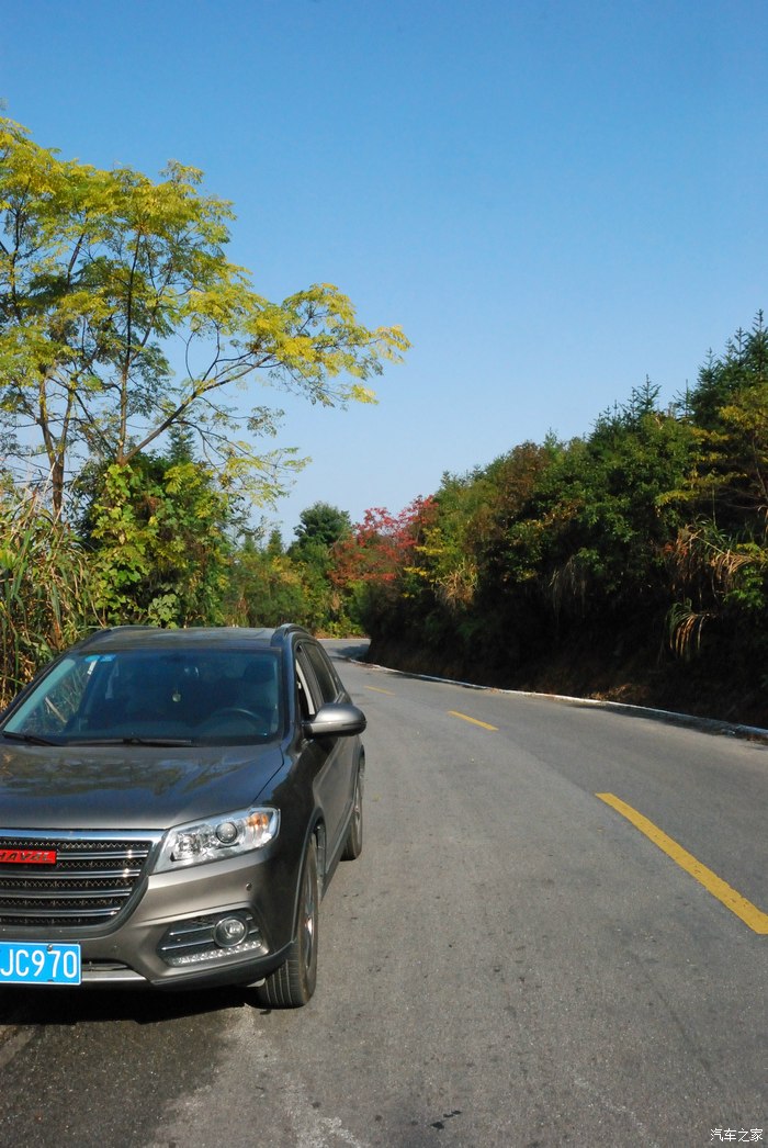  a target="_blank" href="/item/南雄市">南雄市 /a>区,接国道323线