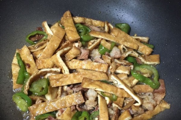 肉片炒老豆腐