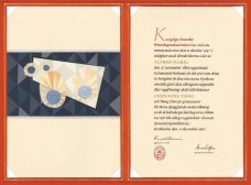 楊振寧諾貝爾物理學獎章及證書（現藏於香港中文大學）