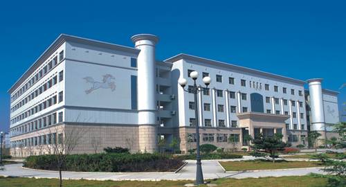  p data-id="gnzvigcb6b">天马实验学校原先为由诸暨市天马房地产开发