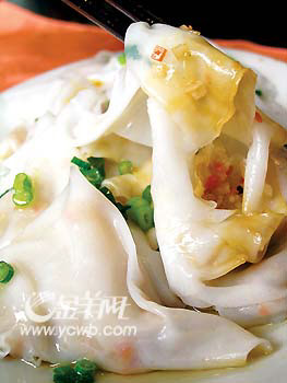  p>粉包是广州从化特有的农家美食,以类似于猪肠粉